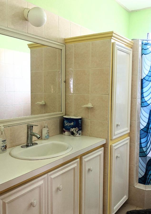 T.Cole'S Holiday Rental Saint James Luaran gambar