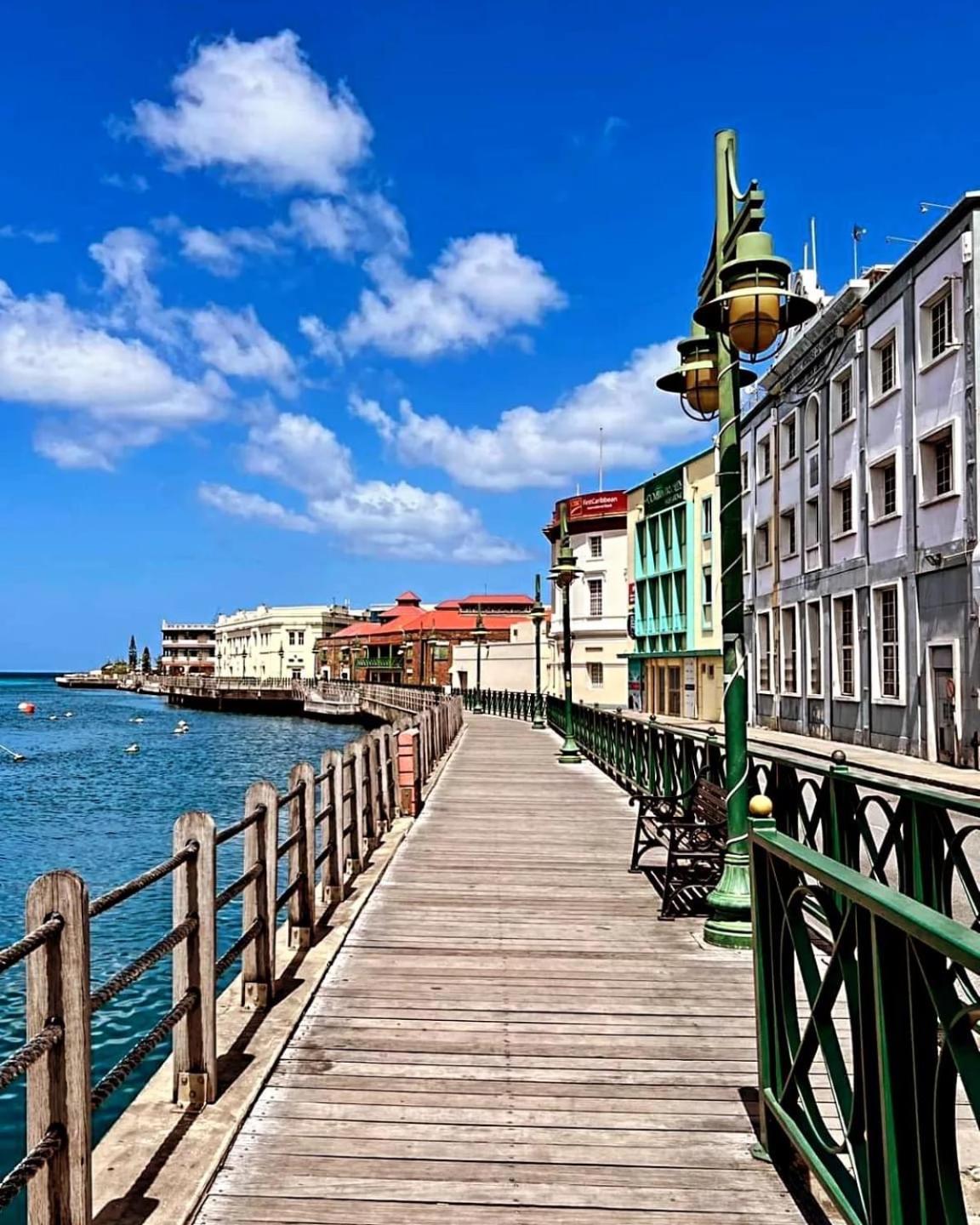 T.Cole'S Holiday Rental Saint James Luaran gambar